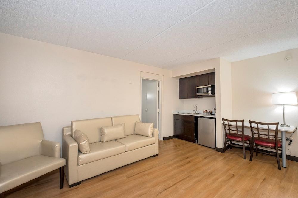 Red Roof Inn Plus+ & Suites Knoxville West - Cedar Bluff Eksteriør bilde